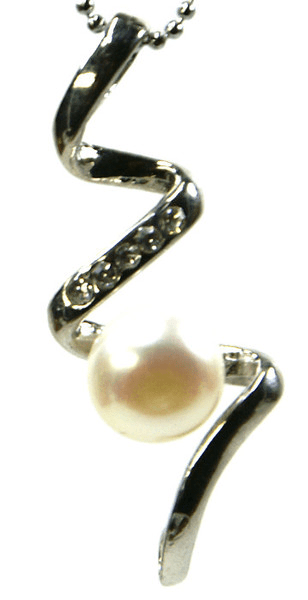 巻貝イメージ　淡水真珠ペンダント ホワイト