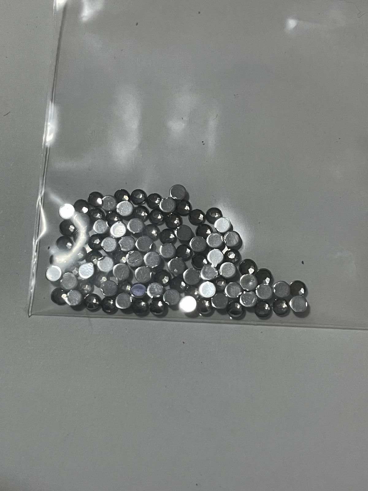 (商品画像) 端数売り グレー ラインストーン 幅3mm 約100粒
