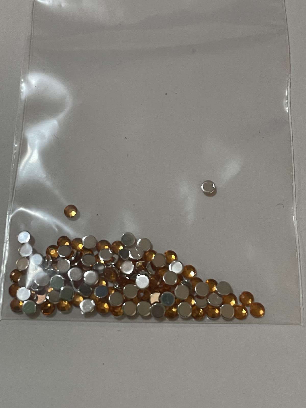 (商品画像) 端数売り オレンジ ラインストーン 幅3mm 約100粒